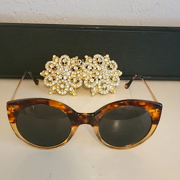 Illesteva | Accessories | Illesteva Palm Beach Cat Eye  display picture 1